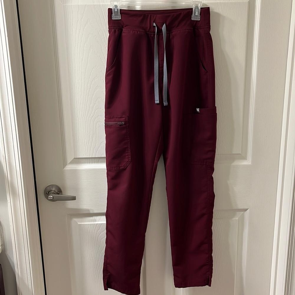 Figs High Waisted Yola Skinny Scrub Pants